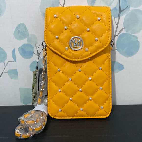 Badgley Mischka Crossbody Phone Case with Diamond Quilting and Pearls NWT - Picture 1 of 6